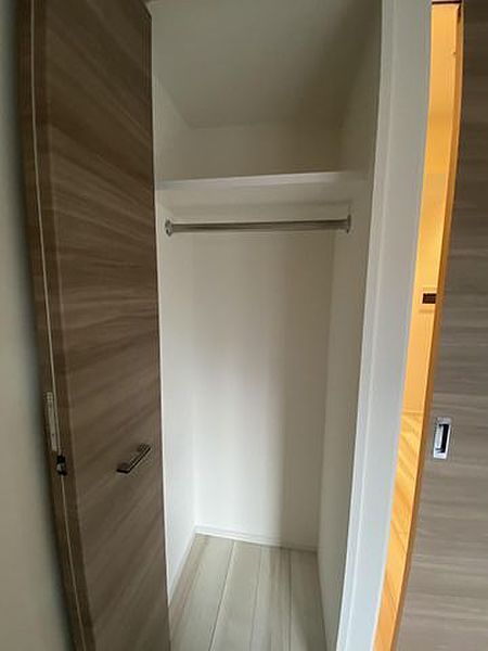 収納　写真は同タイプ住居です。