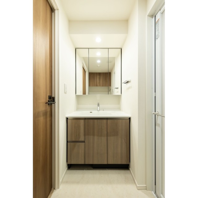 洗面設備　※写真は同タイプ住戸です。