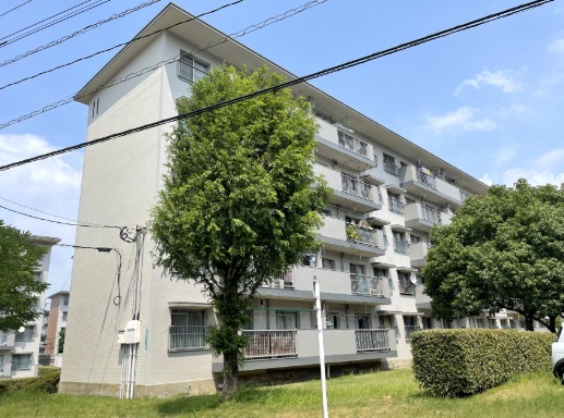 建物外観　東油山の物件をご紹介いたします。