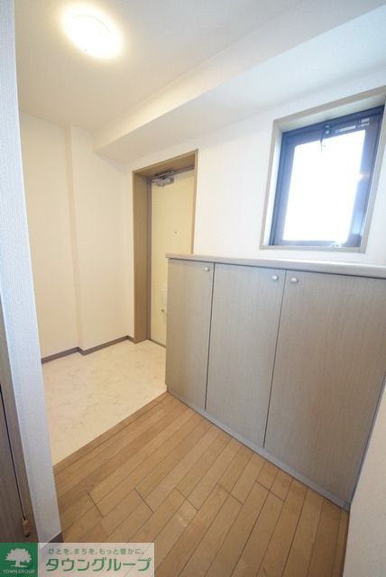 玄関　お問合せはタウンハウジングまで！※現地待合わせ相談可能