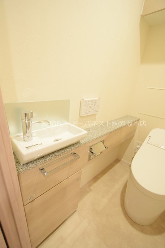 その他　トイレ洗面台