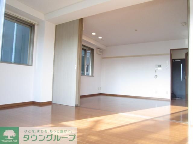 その他部屋・スペース　2面採光のお部屋です。
