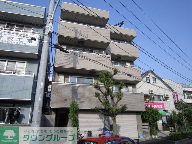 建物外観　1フロア2世帯で独立性の高いお部屋です。