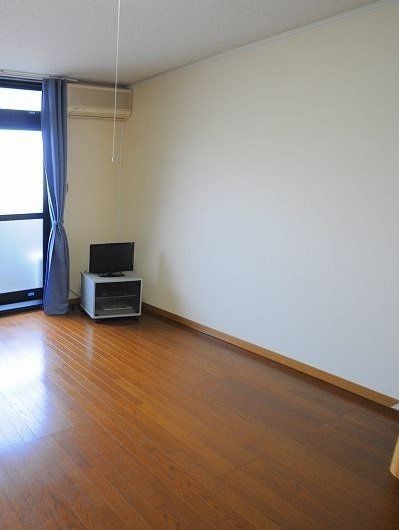 居室・リビング　部屋によって家具家電の有無は異なります