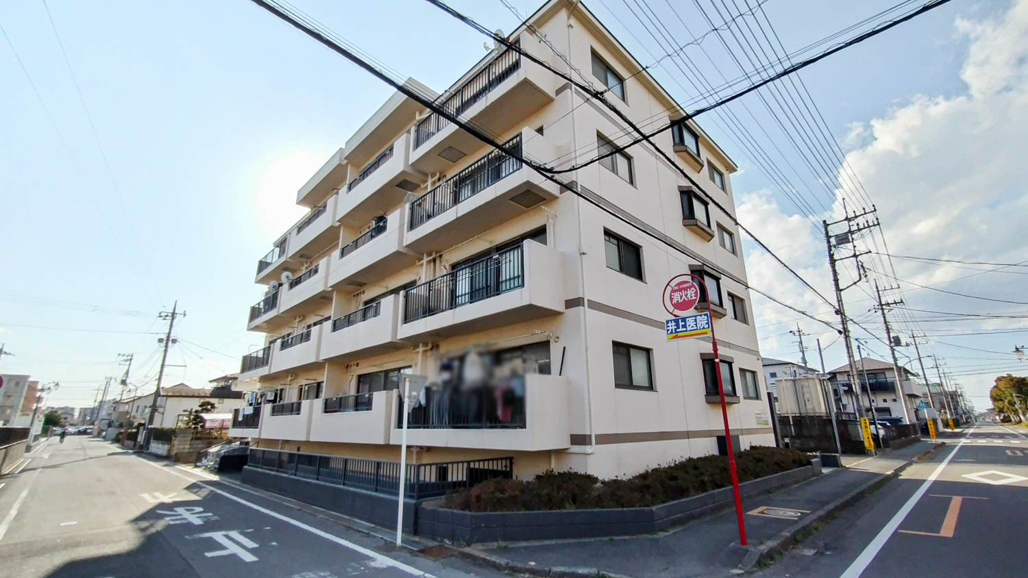 鶴ヶ島市富士見のマンションの建物外観