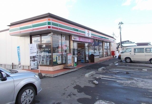 【大崎市古川のアパートのコンビニ】