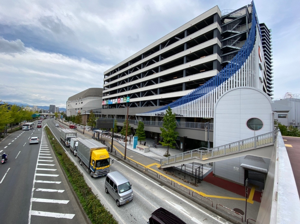 【福岡市中央区港のマンションのショッピングセンター】