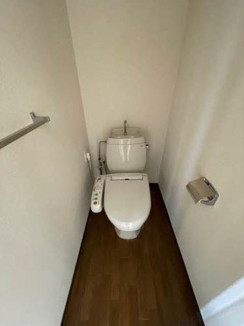 【二階堂アパートのトイレ】