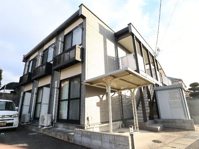 【木津川市相楽のマンションの建物外観】