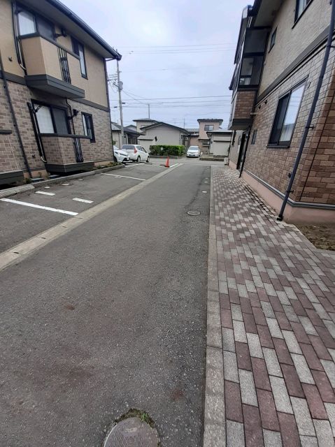 サンライフ八柳　Ｃの駐車場