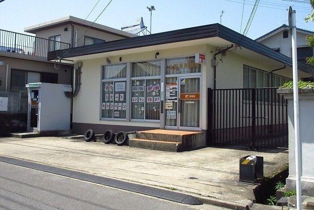 郵便局　大町東郵便局（郵便局）まで300m