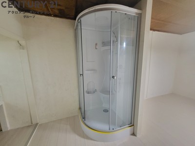 バス・シャワールーム　浴槽なしのシャワールームです。