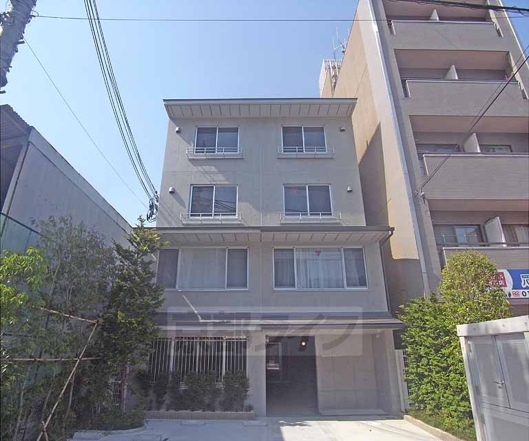 Ｏｐｔｉｍａ御所西藪之内町の建物外観