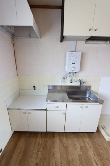 キッチン　※別部屋の写真です