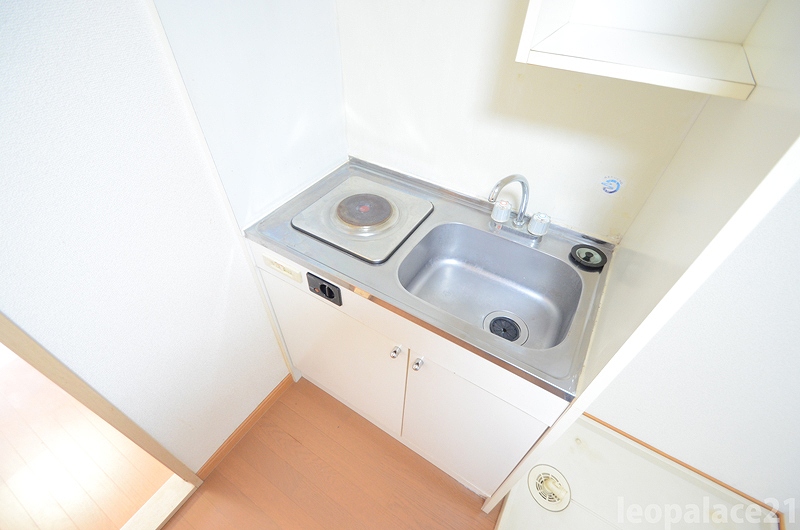 キッチン　コンロは1口コンロです。