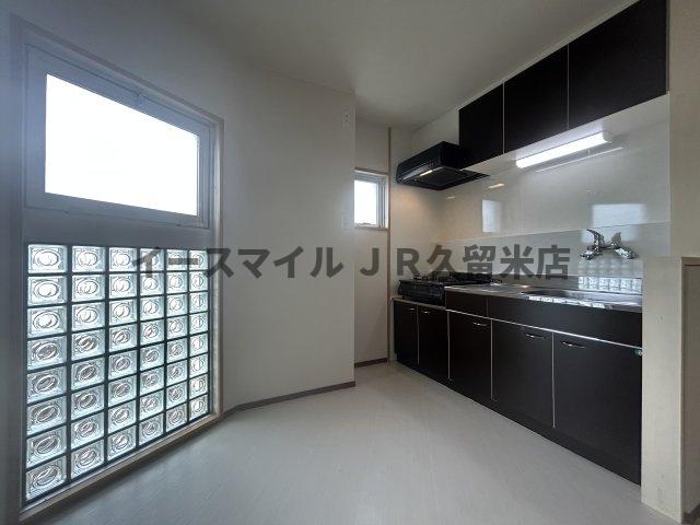 居室・リビング　こちらのリビングで趣味の時間をお楽しみください