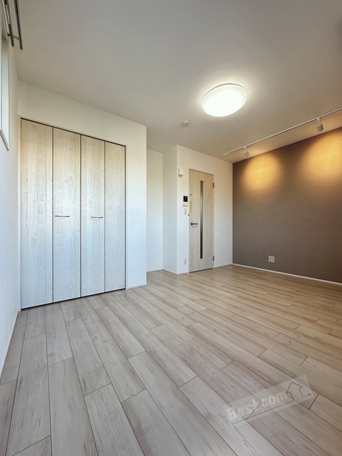 居室・リビング　間接照明付きで空間を演出♪