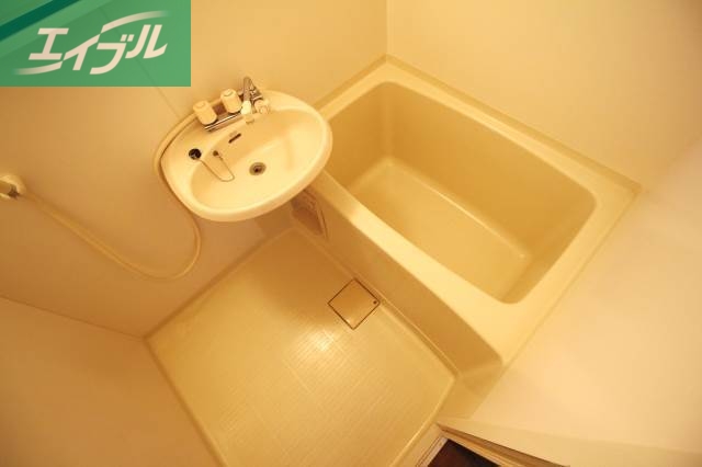 バス・シャワールーム　バスルーム