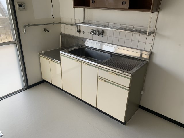 キッチン　収納付きの使いやすいキッチン♪