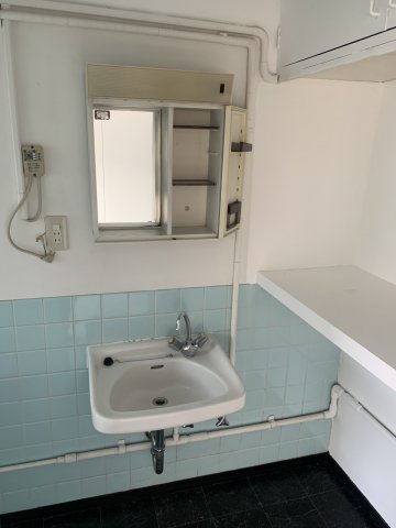 洗面設備　独立洗面台付き！