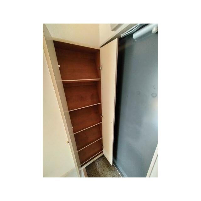 収納　シューズボックス