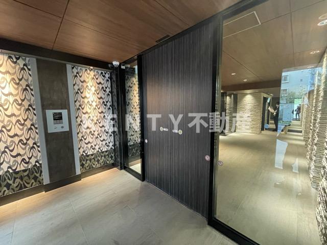 エントランス　建物の内部です