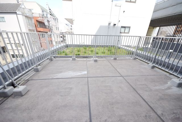 バルコニー　ルーフバルコニー