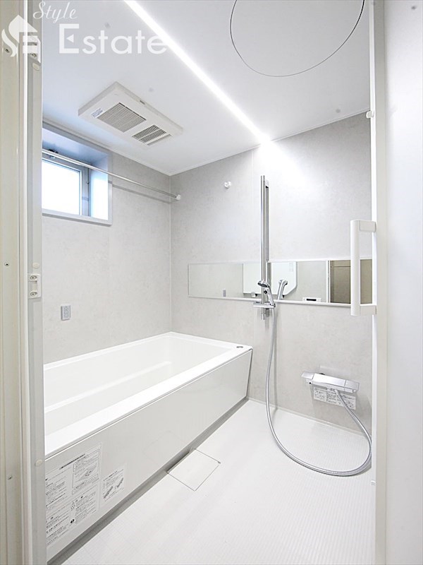 バス・シャワールーム　バスルーム