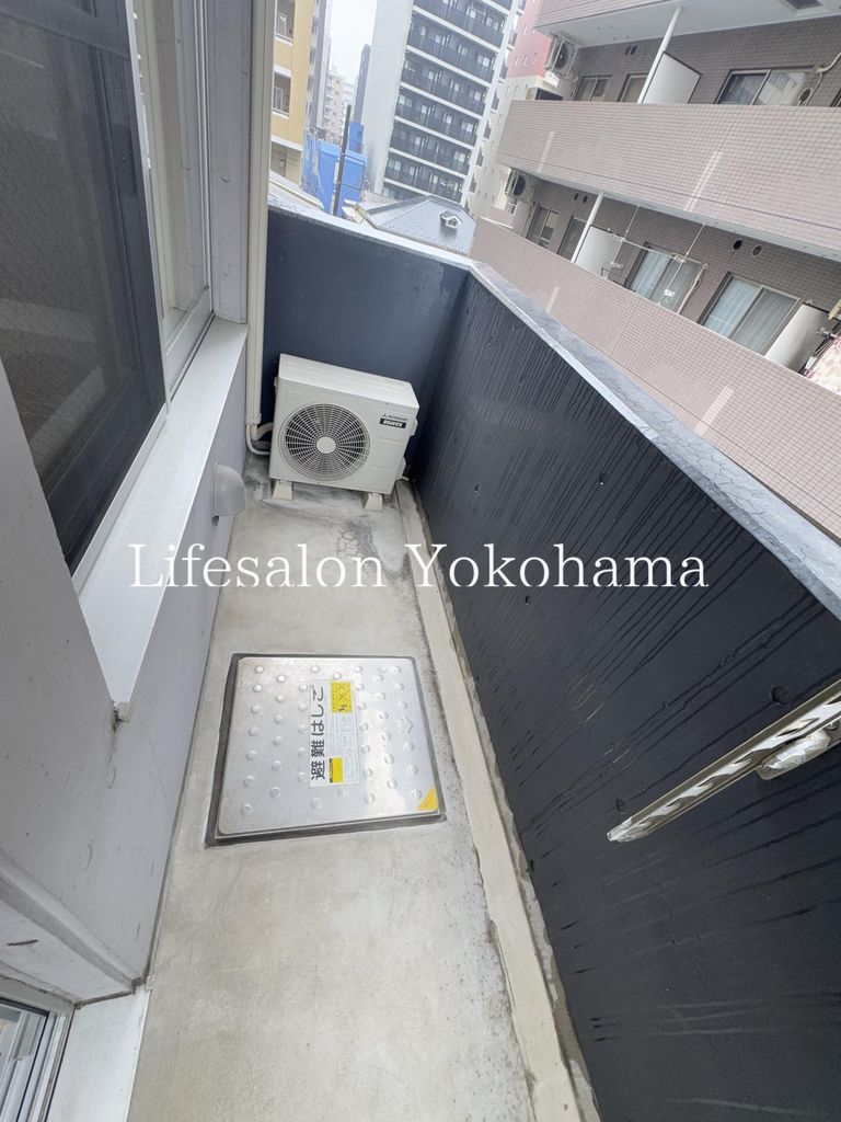 バルコニー　バルコニー