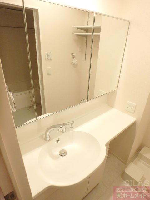 洗面設備　同仕様