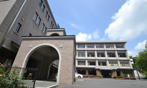 大学・短大　私立広島女学院大学（大学・短大）まで180m