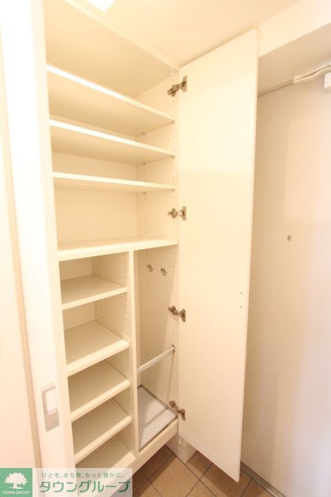 玄関　シューズボックス※参考写真