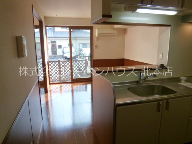 キッチン　レーベンハウス北本店へ　048-590-5757