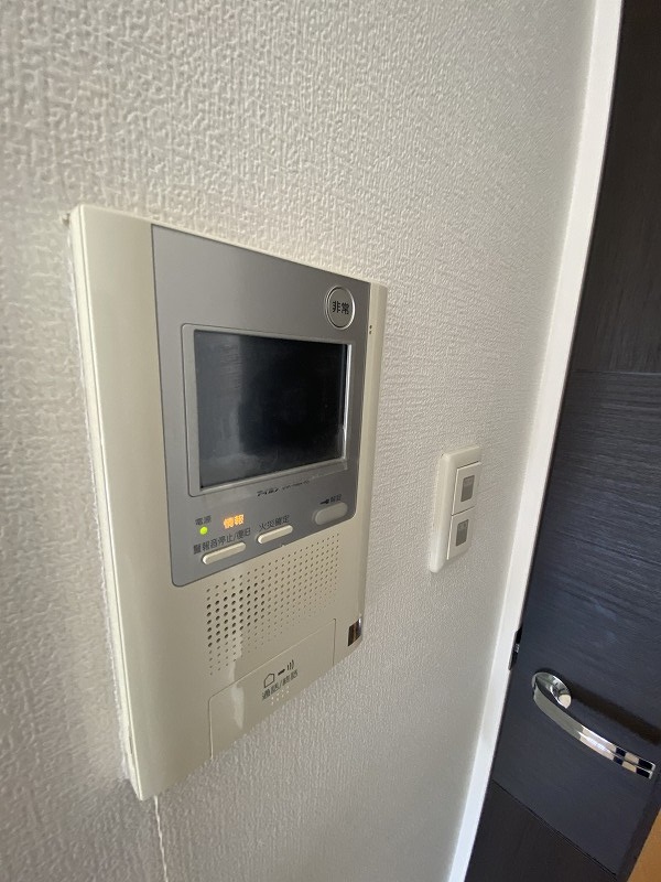 セキュリティ　安心のＴＶモニター付きオートロックです。