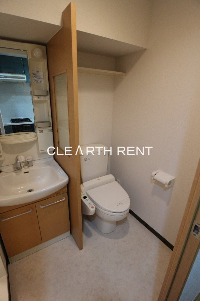 トイレ　清潔感あるシャワートイレ