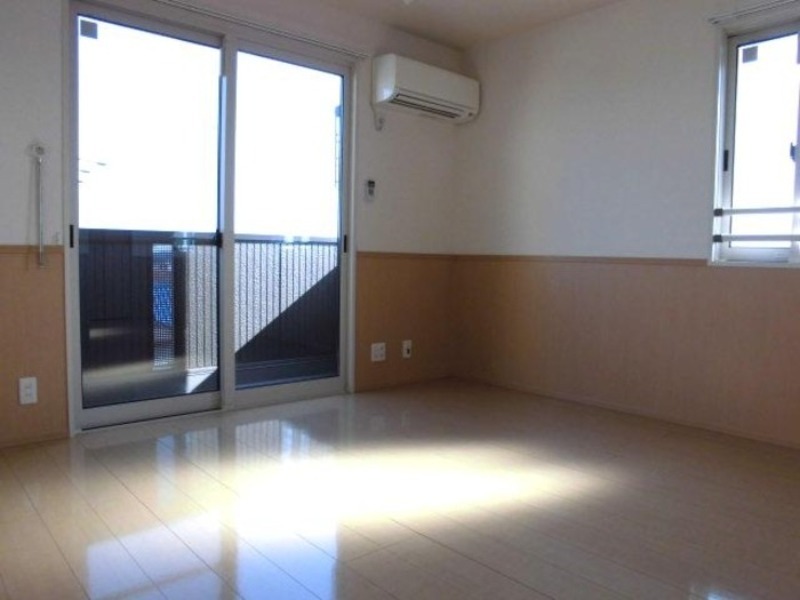 居室・リビング　図面と現状に相違がある場合には現状を優先