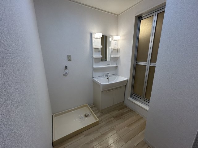 洗面設備　※同物件別号室の写真になります