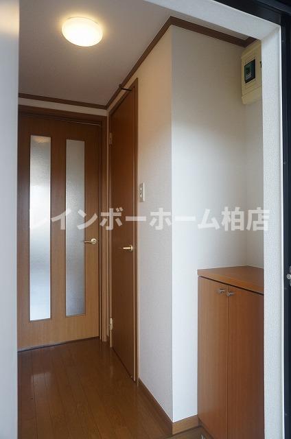 玄関　シューズボックスがあります