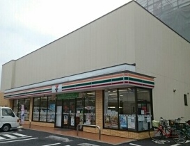 コンビニ　セブンイレブン 足立入谷1丁目店（コンビニ）まで649m