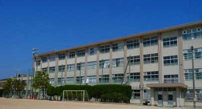 中学校　福岡市立原中学校（中学校）まで1029m