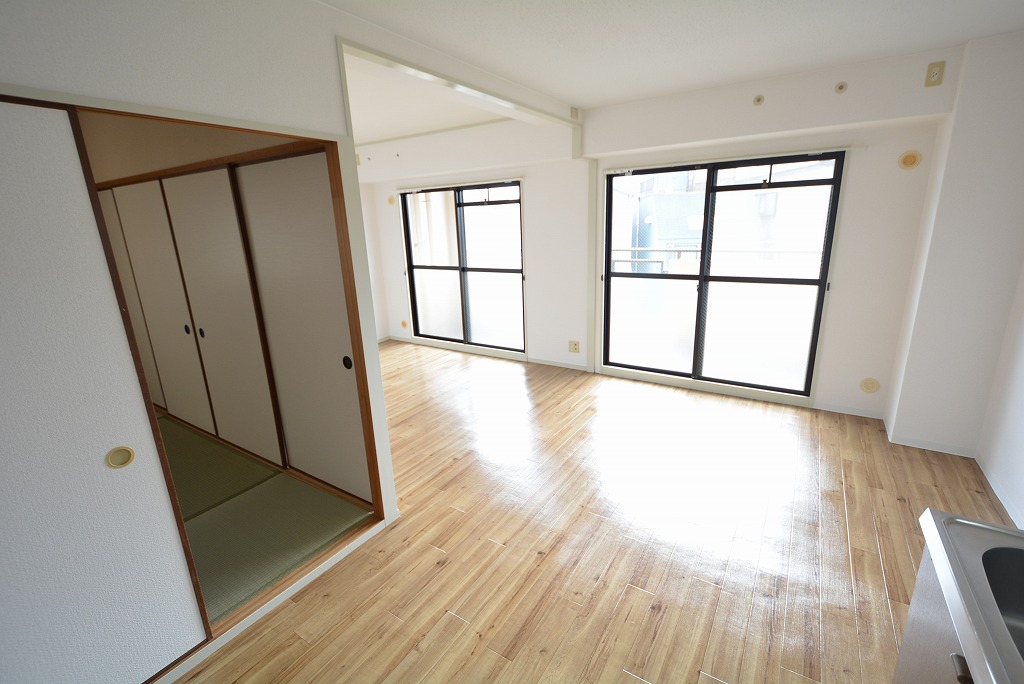居室・リビング　南向きで陽当たり良好なお部屋です♪