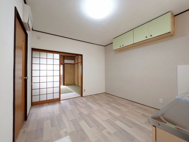 EllyTerrace常松・2026.9リフォーム完了の居間写真