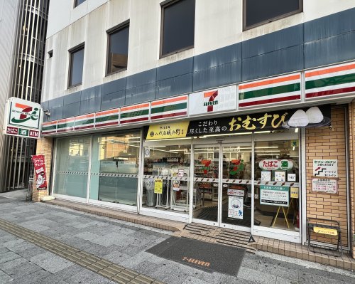 コンビニ　セブンイレブン 大阪長堀心斎橋店（コンビニ）まで80m