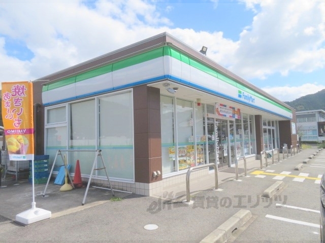コンビニ　ファミリーマート出石川原店（コンビニ）まで500m