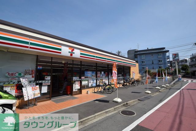 コンビニ　セブンイレブン（コンビニ）まで390m