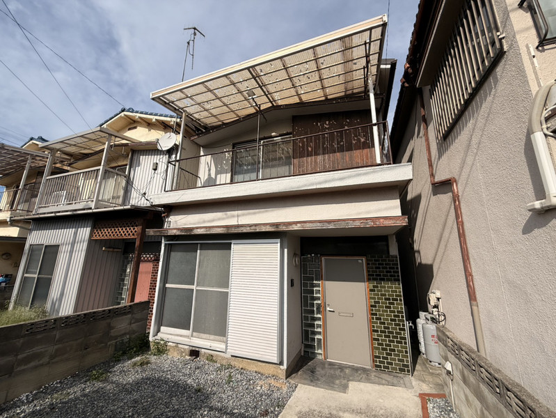 平岡町土山戸建の外観写真