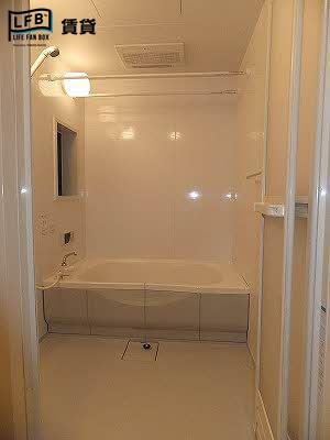 バス・シャワールーム　※お部屋によって色合いが異なる場合がございます。