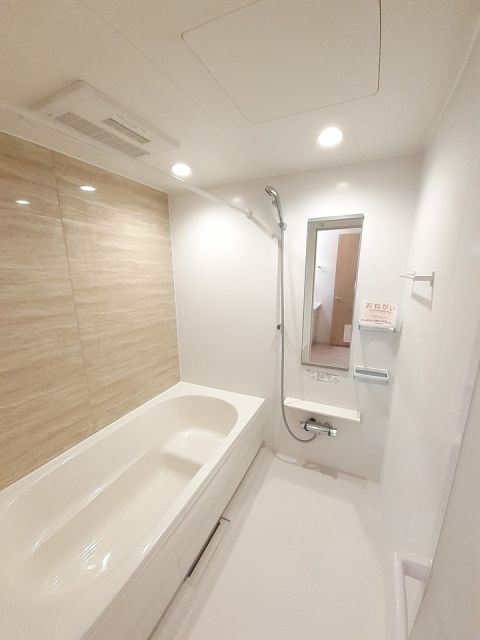HIRO IIIの風呂写真