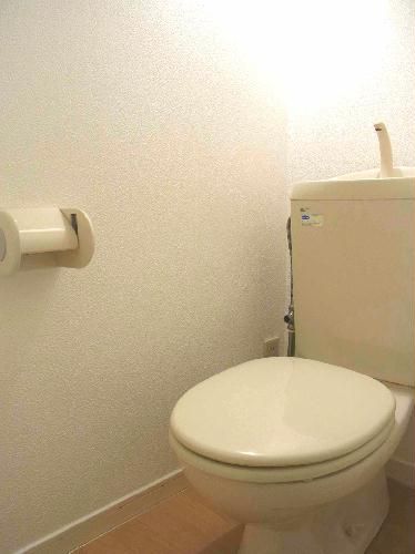レオパレスヒロのトイレ写真