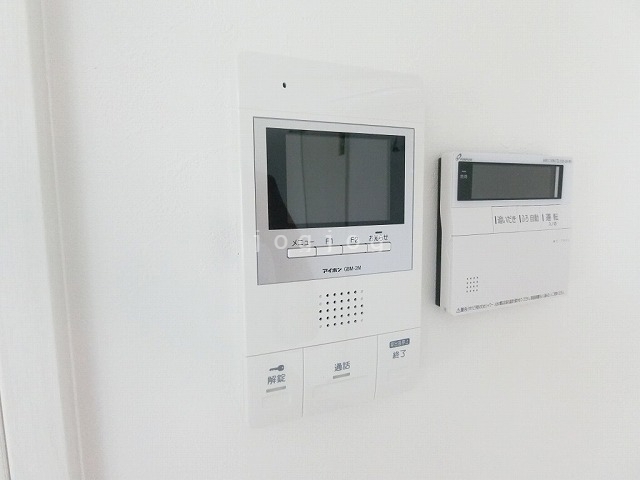 セキュリティ　モニター付きインターホンで来客確認も安心です！